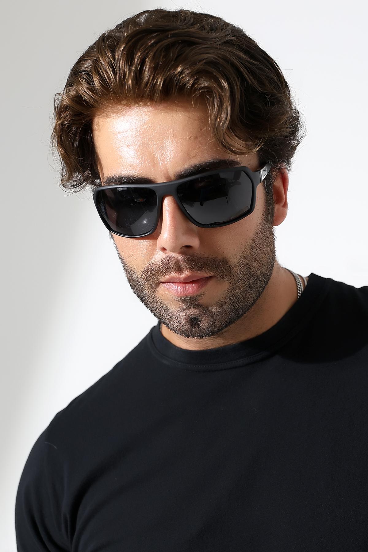 Erkek Mat Siyah Kare Polarize Güneş Gözlüğü 23052 C2 P M