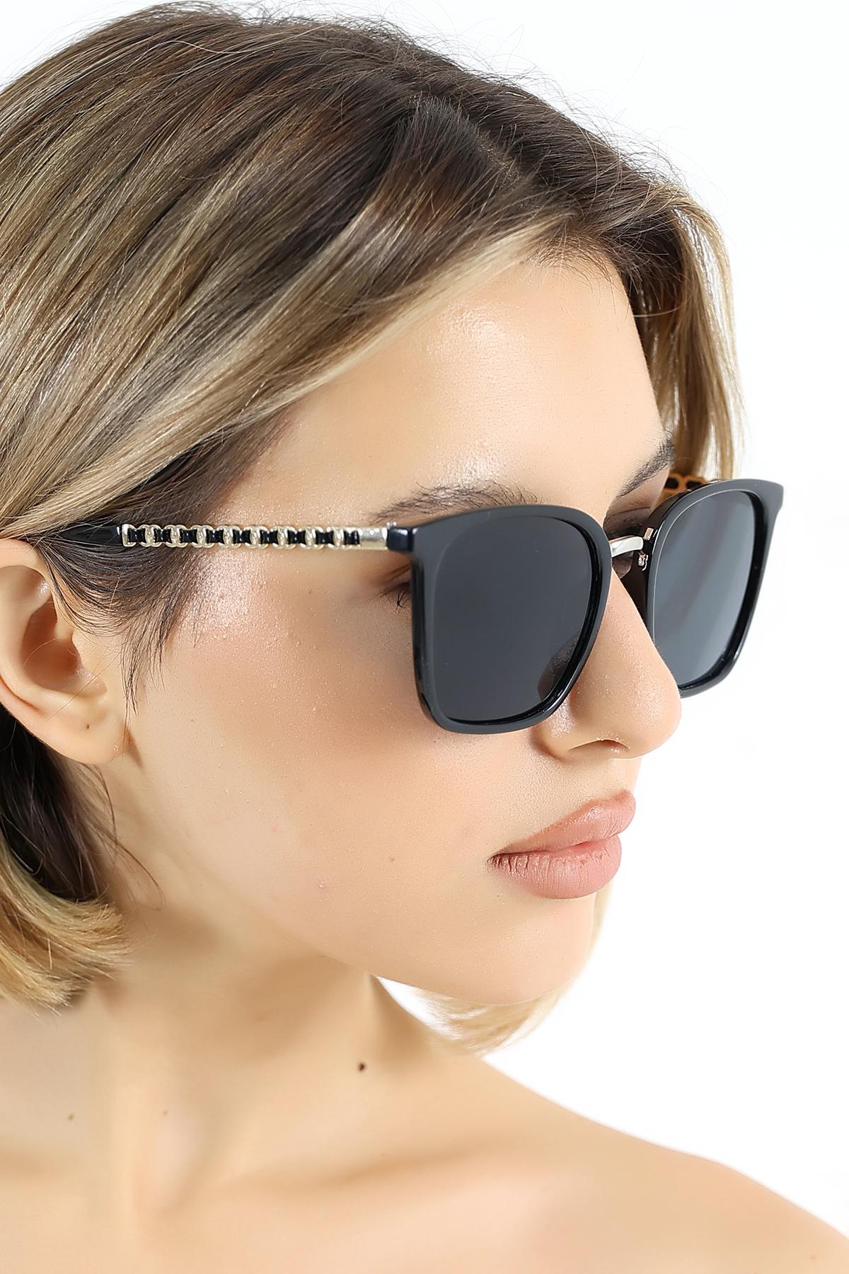 Kadın Oval Siyah UV400 Güneş Gözlüğü Gold Sap WP25-28 C2 